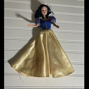 Disney Store Princess Retired Snow White Classic Doll 11 1/2" NO shoes